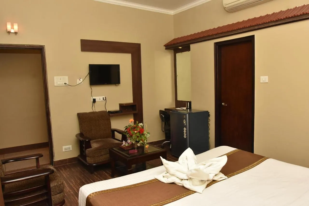 Hotel Vibhav Harsh Varanasi 3*,  India