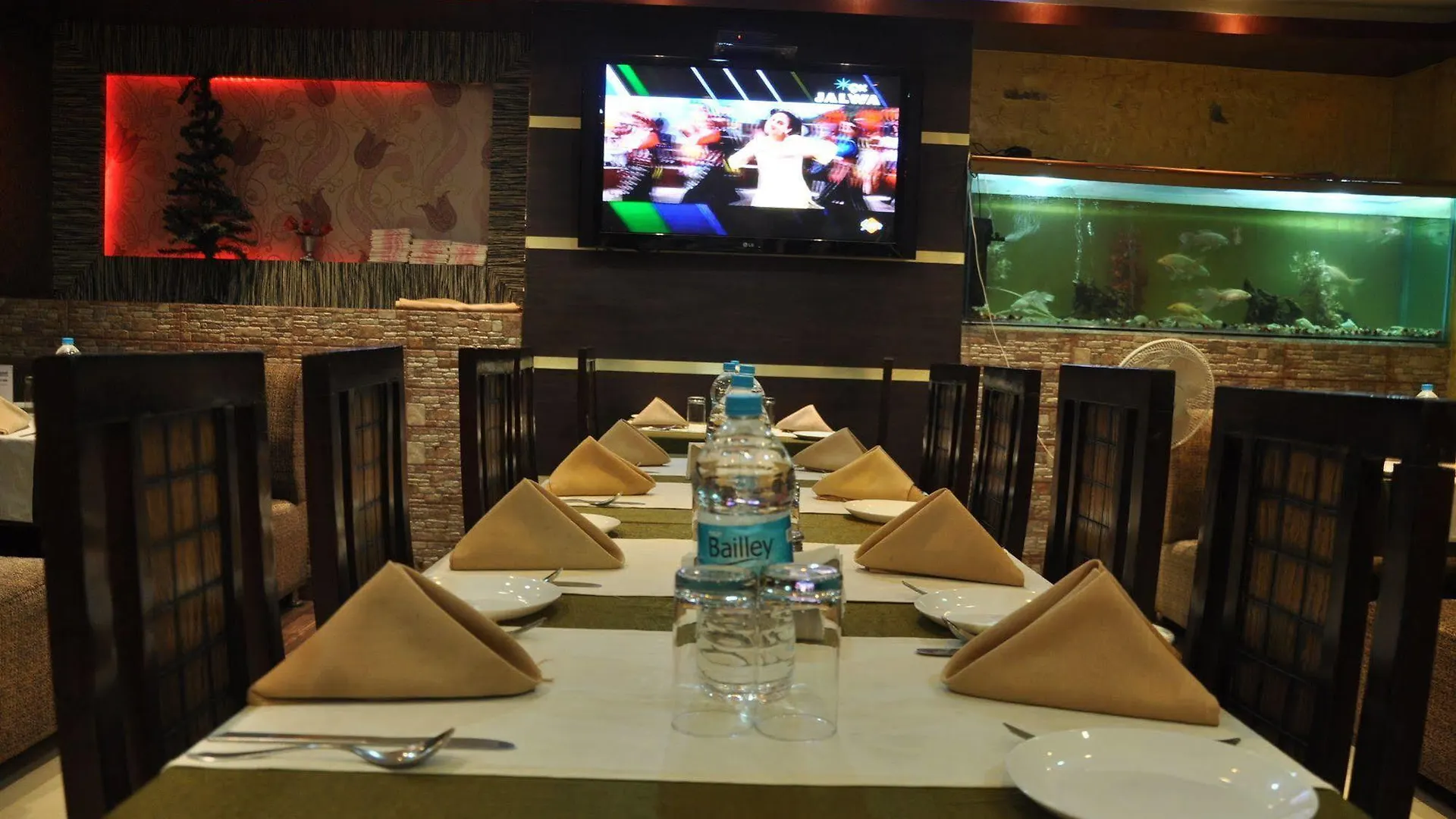 ***  Hotel Vibhav Harsh Varanasi India
