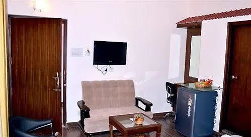 Hotel Vibhav Harsh Varanasi 3*,